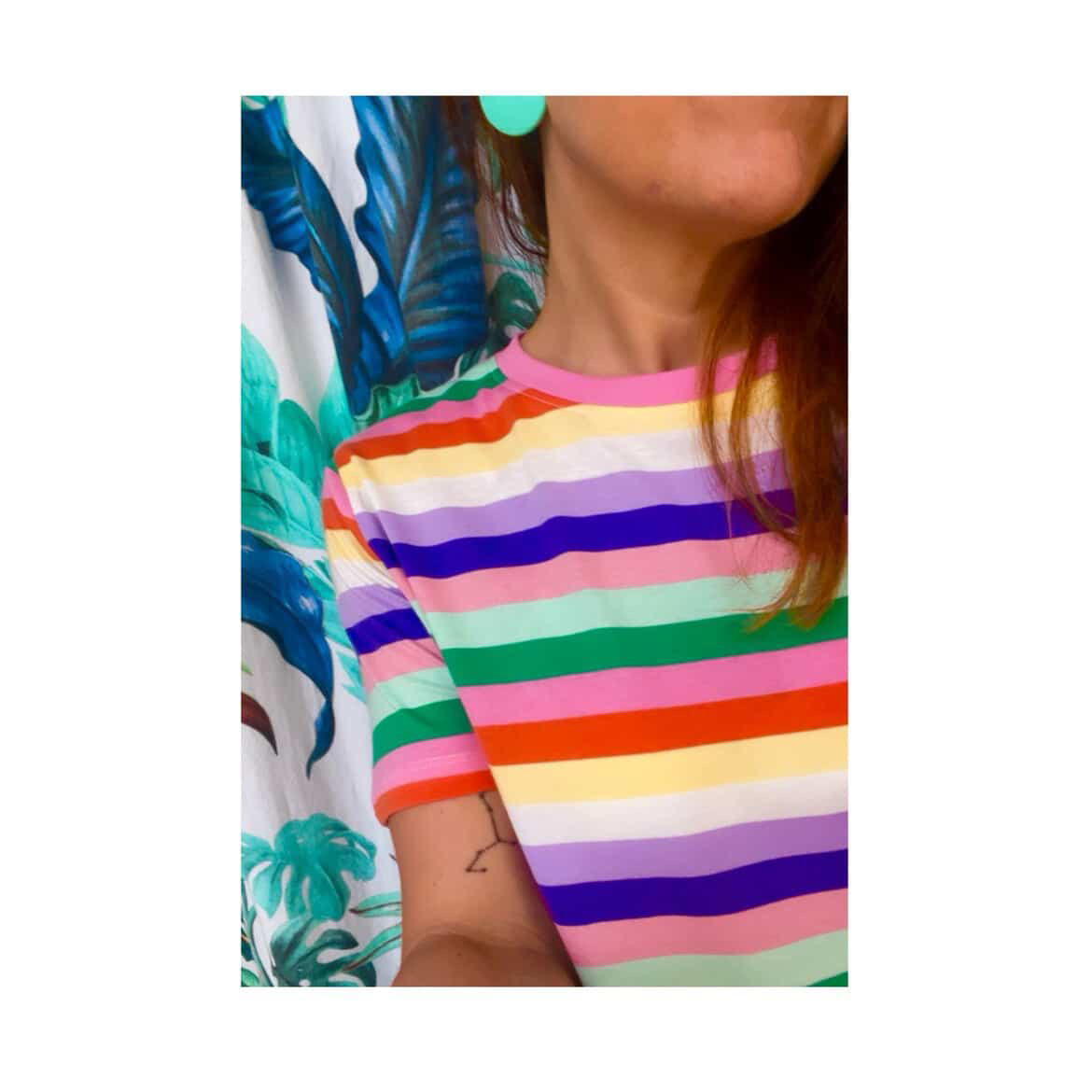 CAMISETA arcoiris - Imagen 2